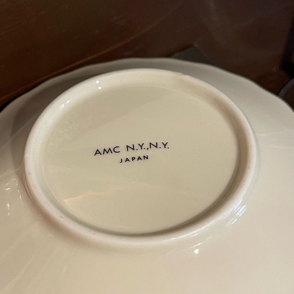 Vintage Porcelain Christmas Candle Holders made in Japan Set of 2 - Picture 10 of 11